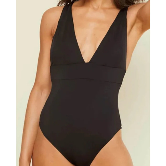 ANDIE SWIM Sardinia One Piece Swimsuit Small Tall Black Plunge V Neck NWT - Picture 1 of 12